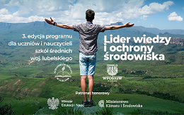 Dr hab. Grzegorz Grzywaczewski, prof. uczelni wręczył Dyplomy Programu 'Lider wiedzy i ochrony środowiska'
