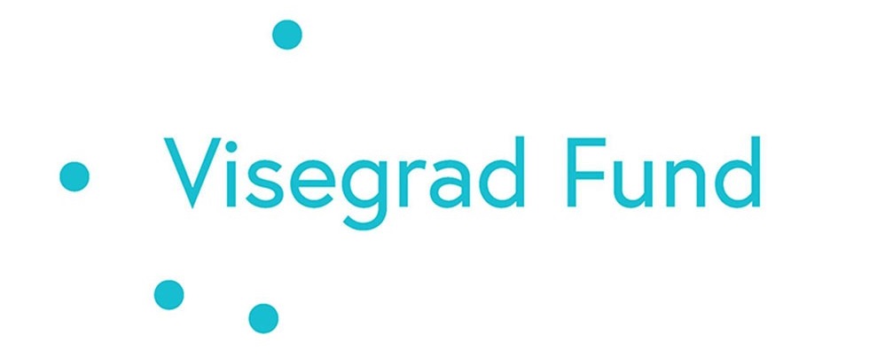 logo visegard fund; jasnoniebieski napis na białym tle