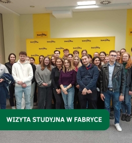 Nie tylko teoria – studenci zwiedzili fabrykę cukierków