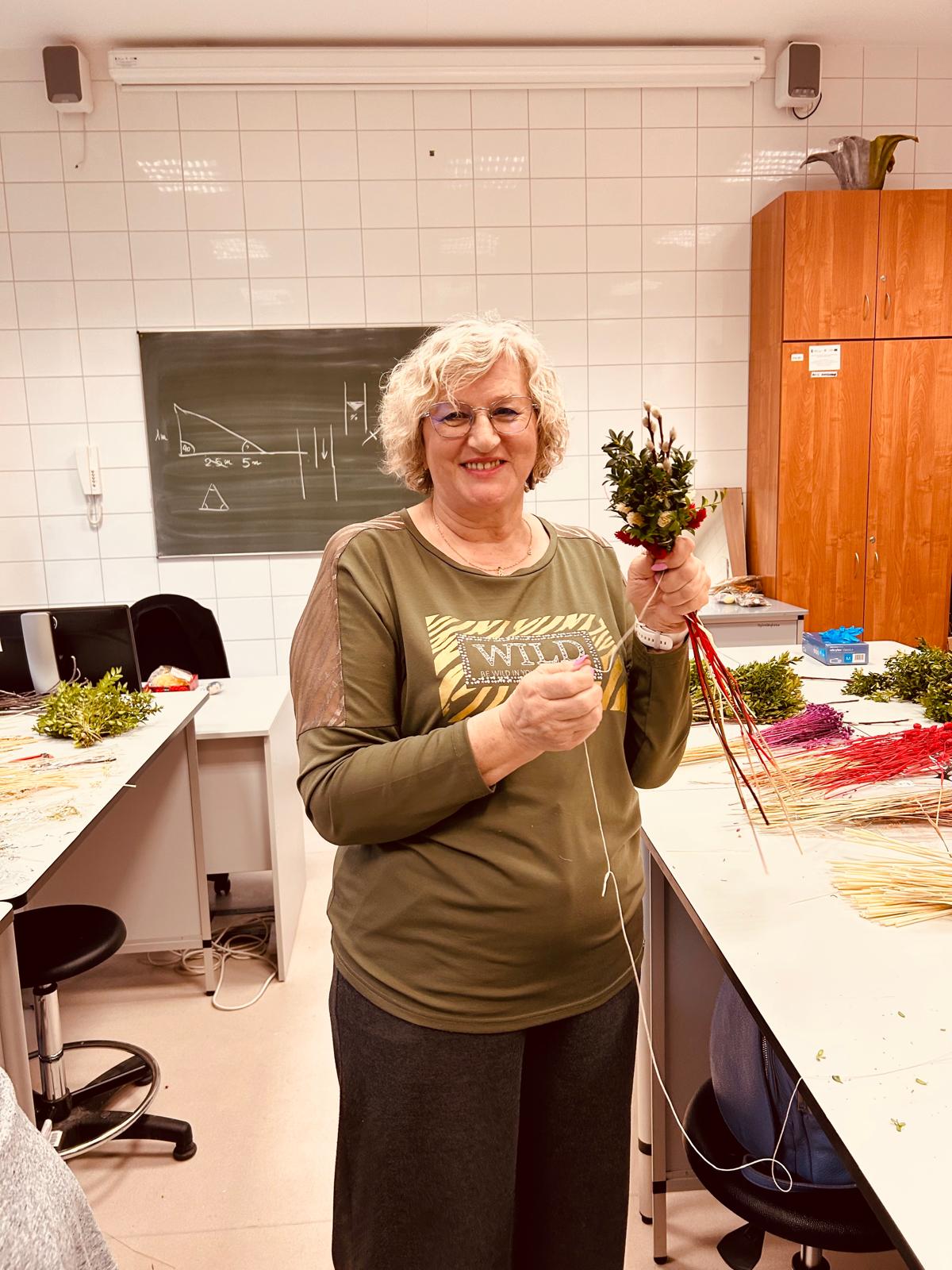 Klub Seniora warsztaty florystyczne