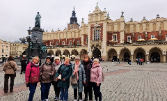 Koleją do Krakowa! Seniorzy z naszej Uczelni na szlaku historii